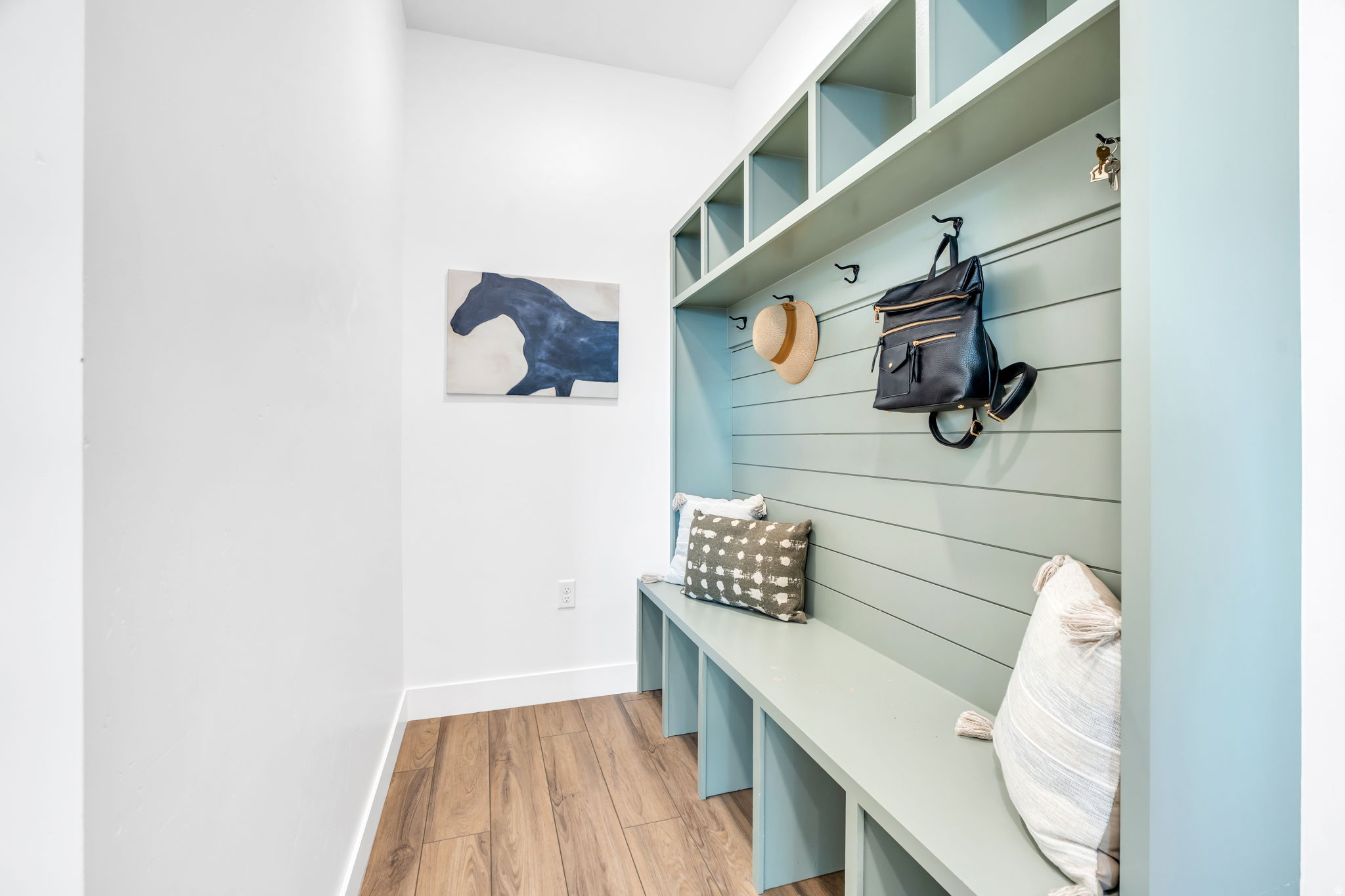 BEACON POINTE - Residential