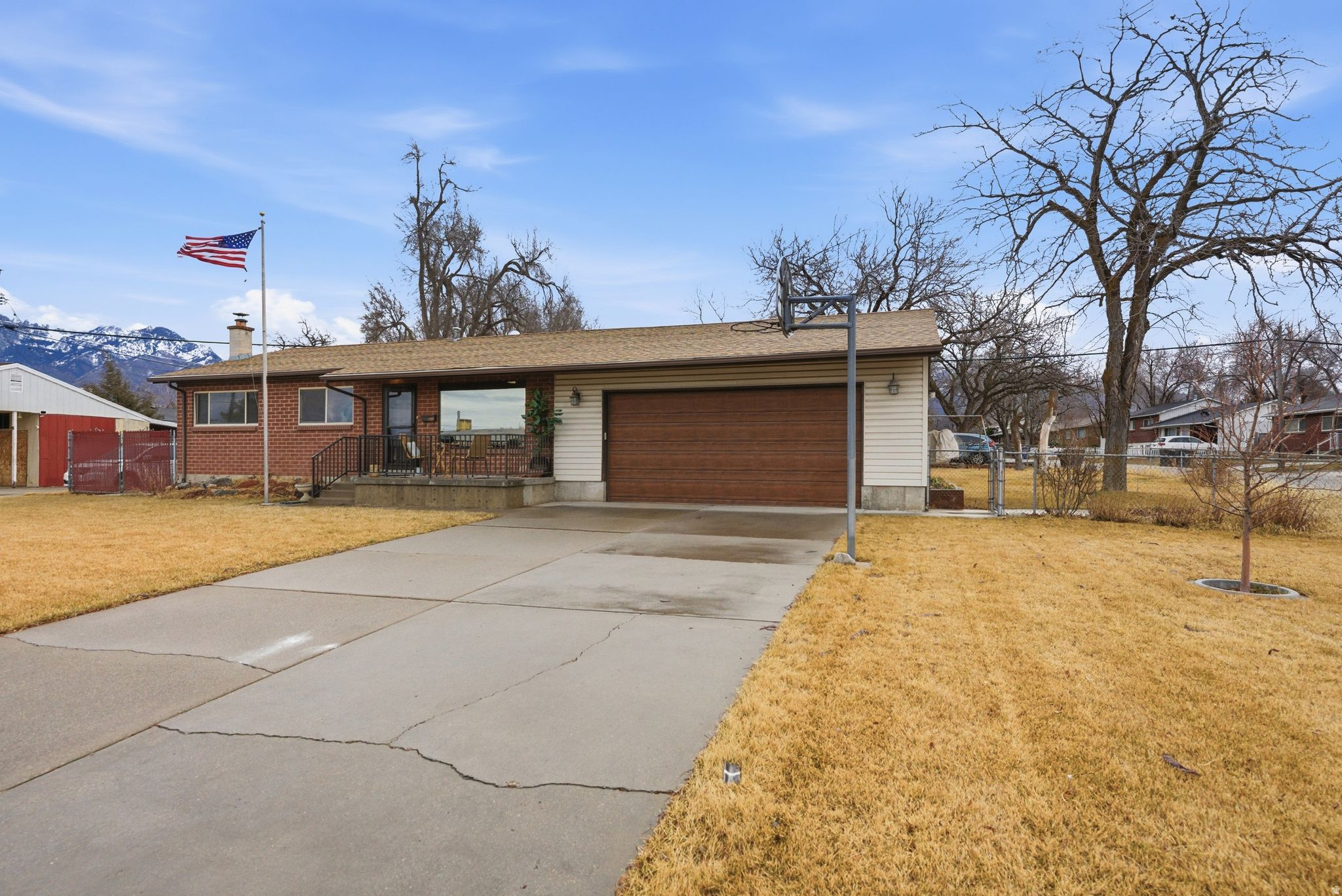 WHITE CITY - Residential