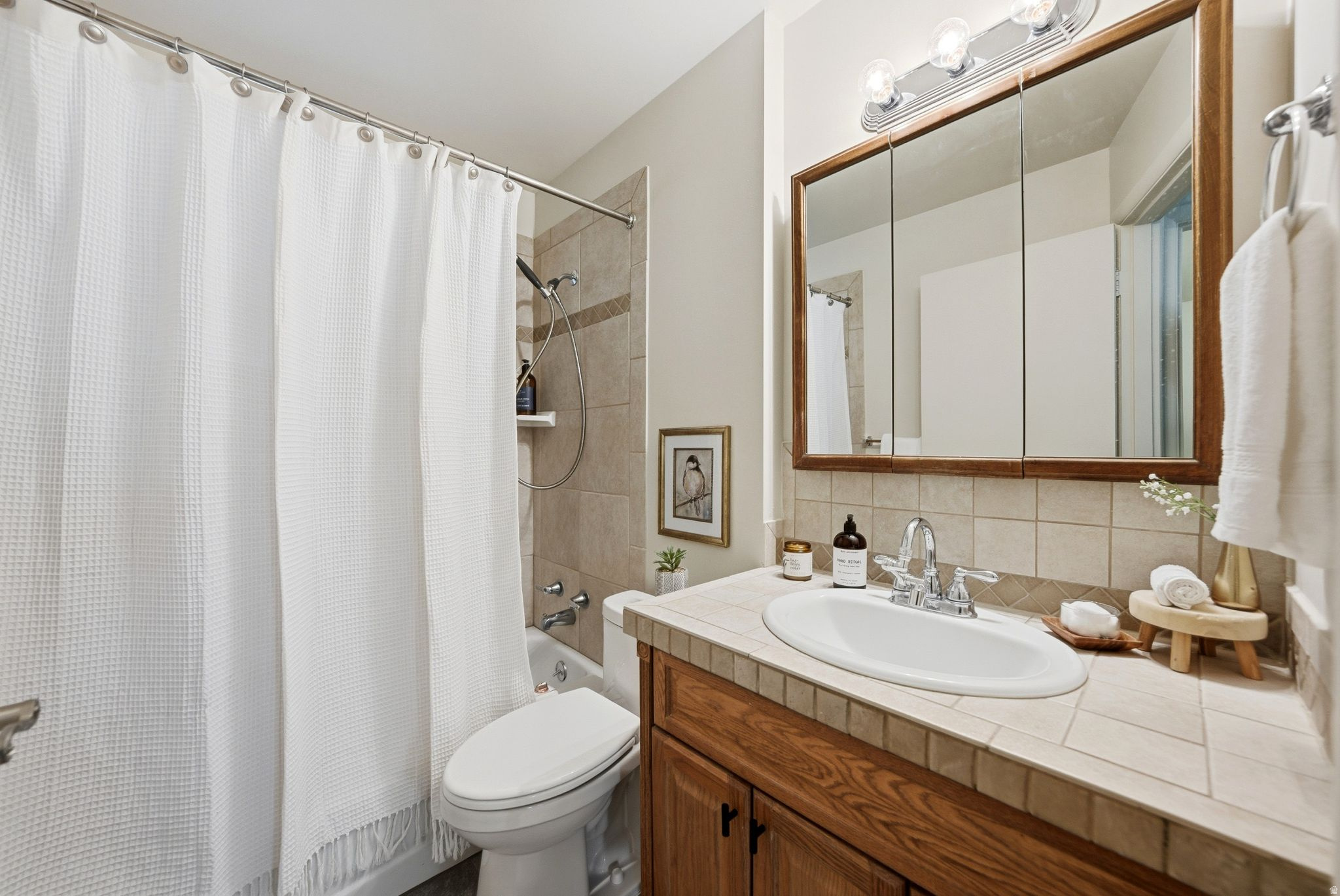 WHITE CITY - Residential