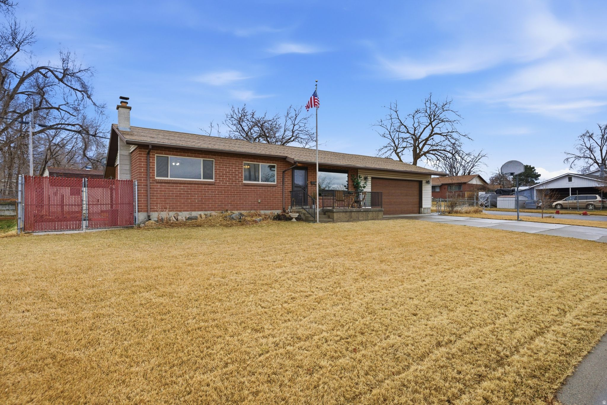 WHITE CITY - Residential