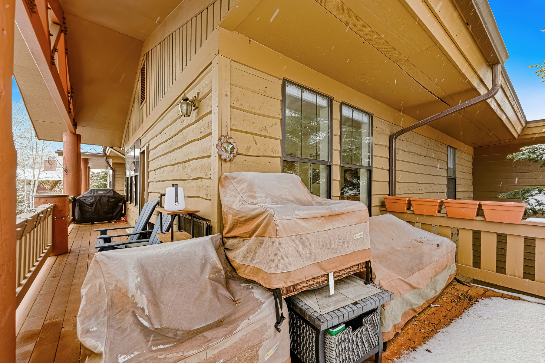 PINEBROOK POINTE CON - Residential