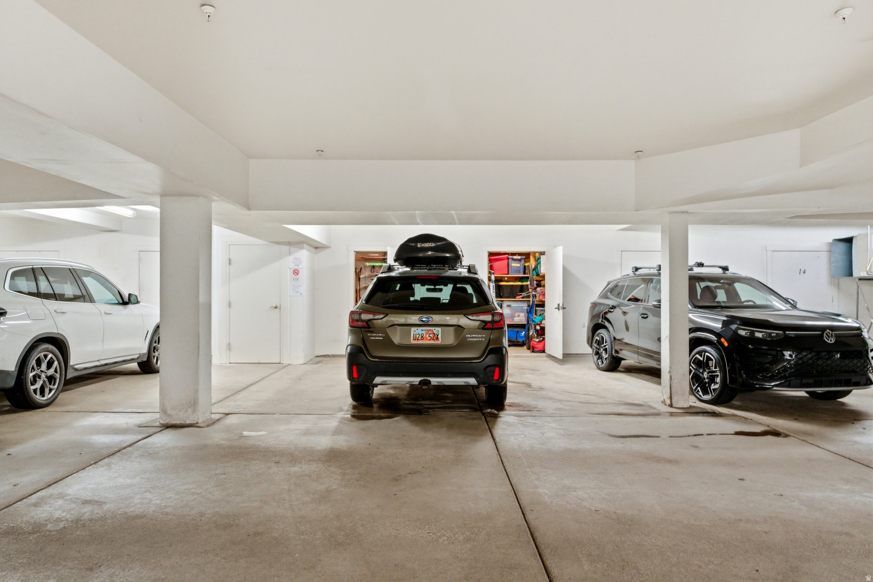 PINEBROOK POINTE CON - Residential