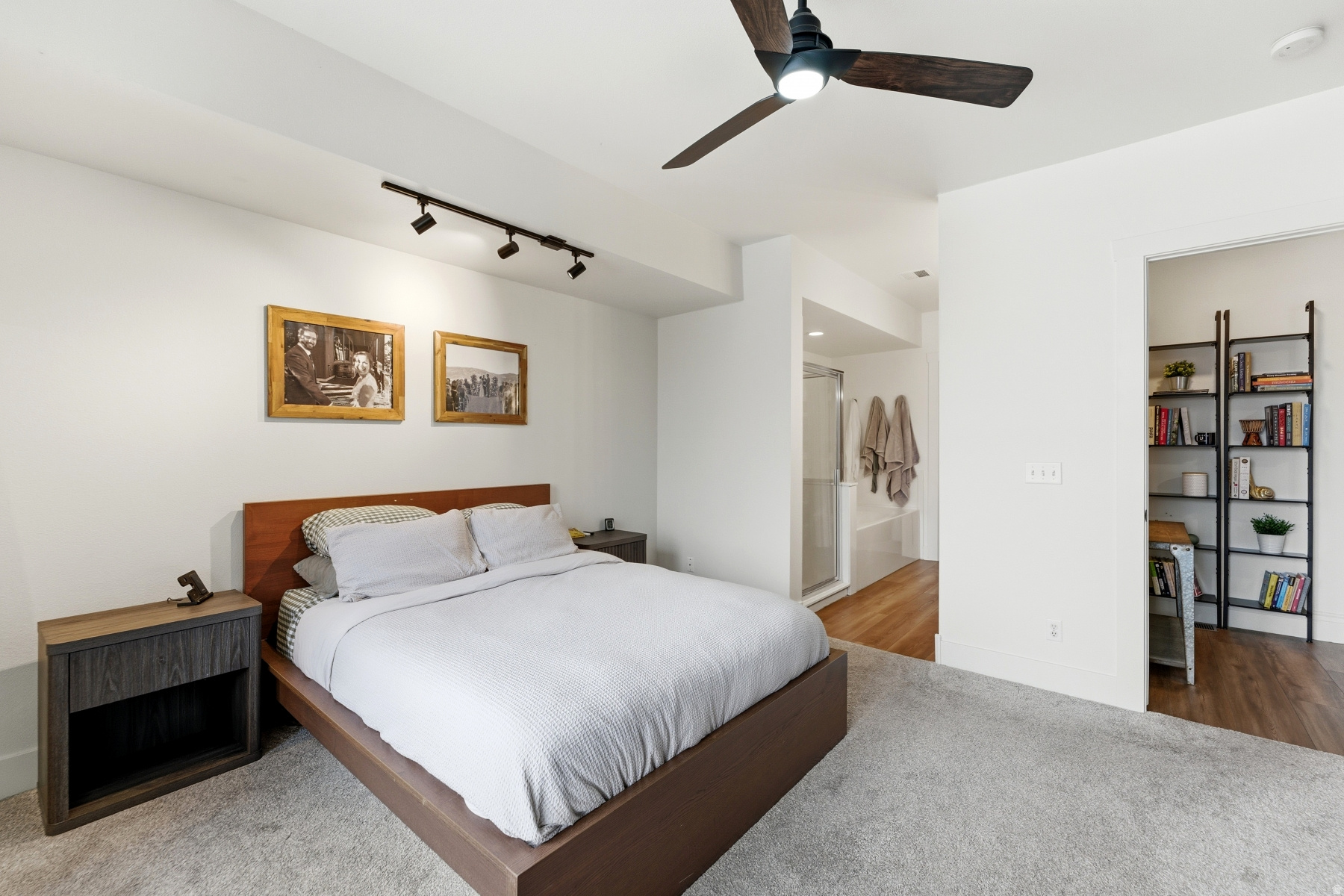 PINEBROOK POINTE CON - Residential