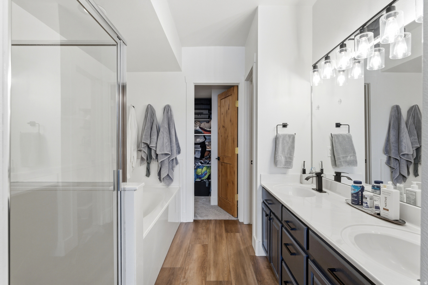 PINEBROOK POINTE CON - Residential