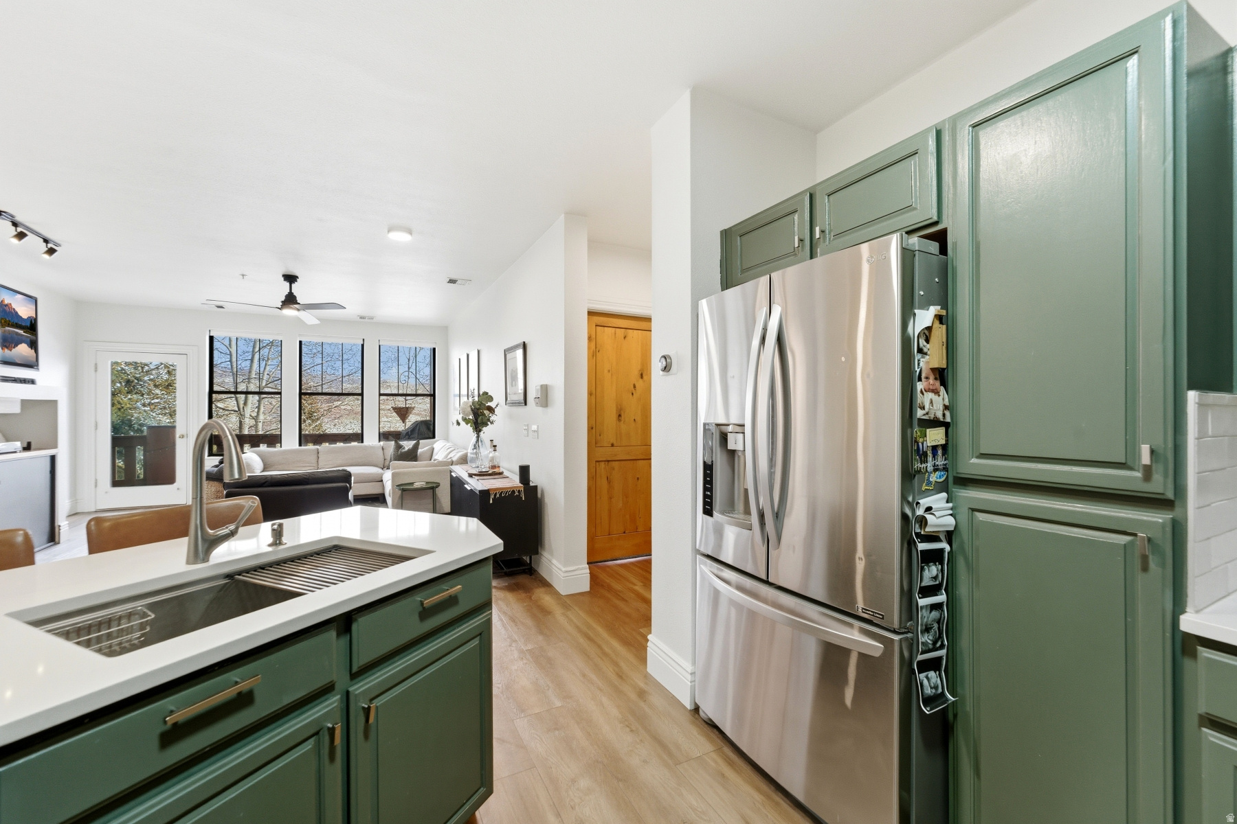 PINEBROOK POINTE CON - Residential