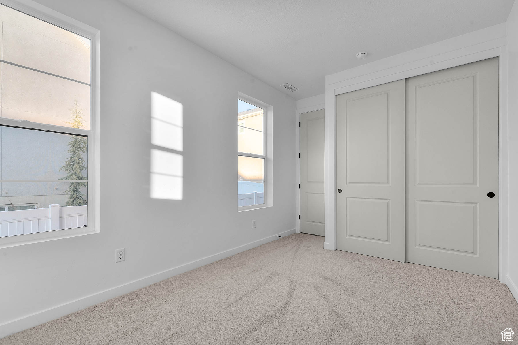 BROADVIEW SHORES COTTAGES 802 - Residential