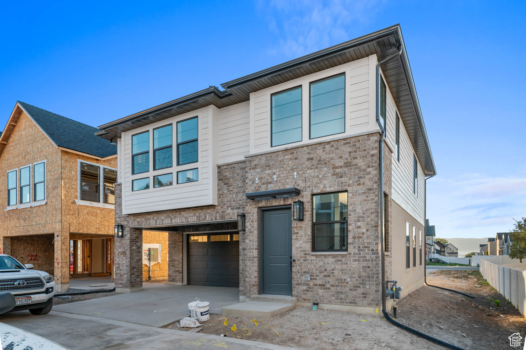 BROADVIEW SHORES COTTAGES 802 - Residential