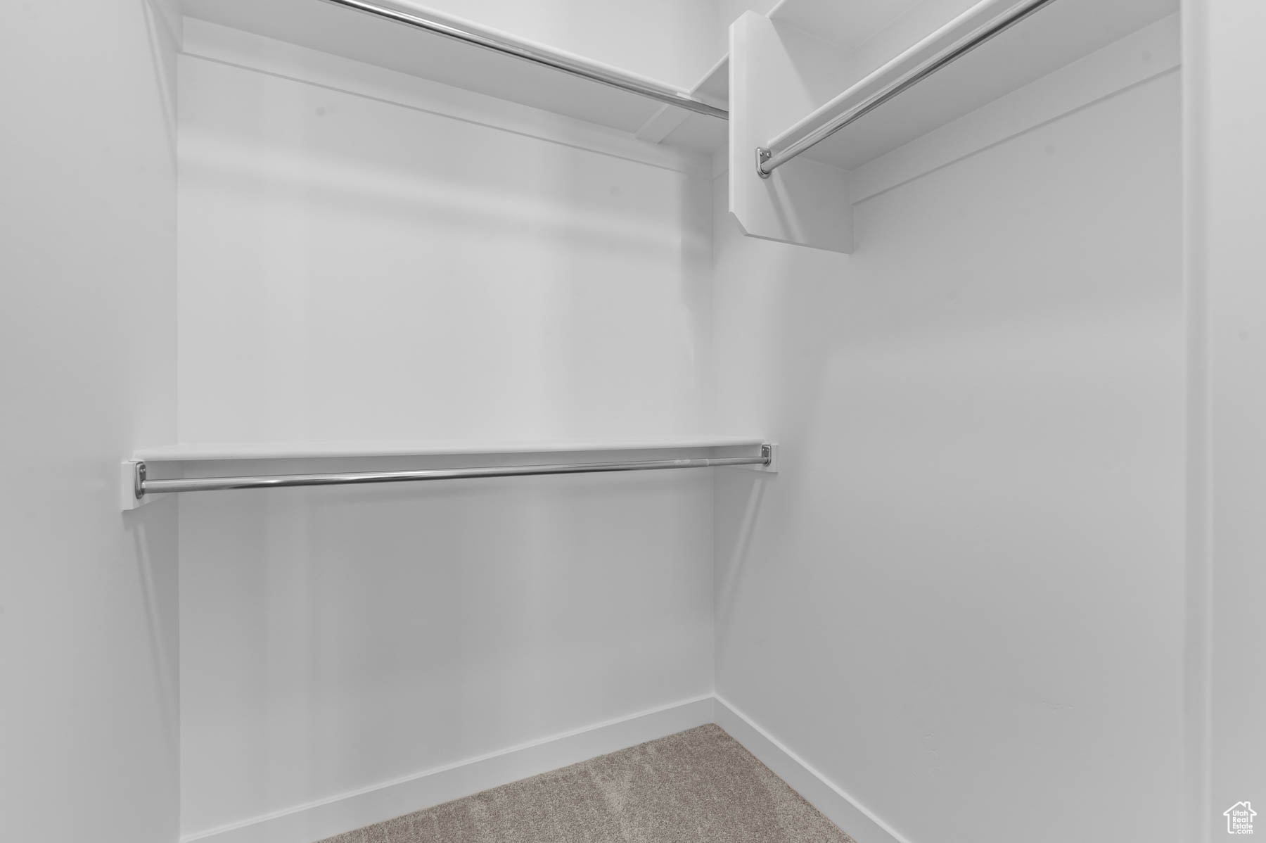 BROADVIEW SHORES COTTAGES 802 - Residential