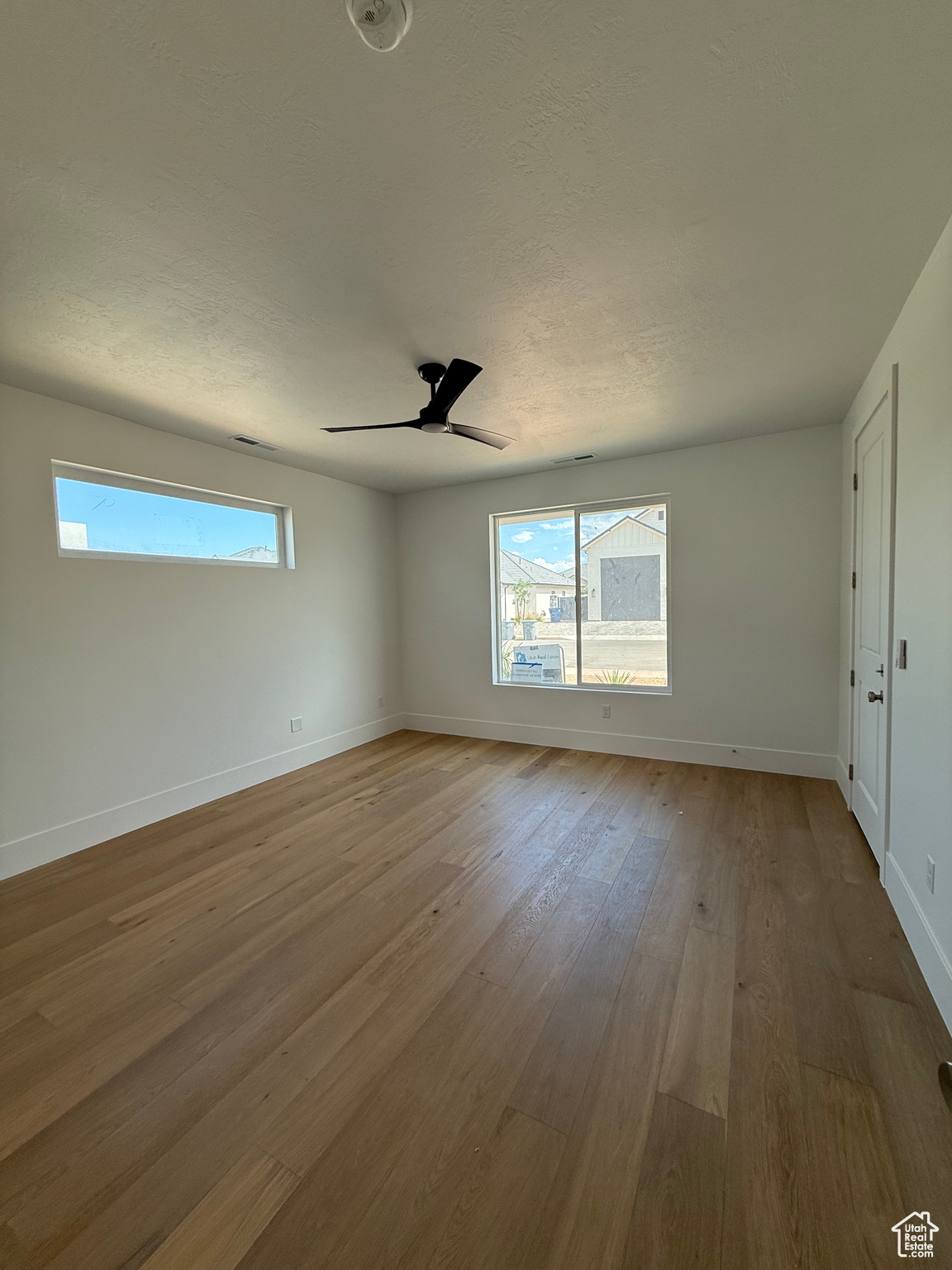 HAWKEYE POINT - Residential