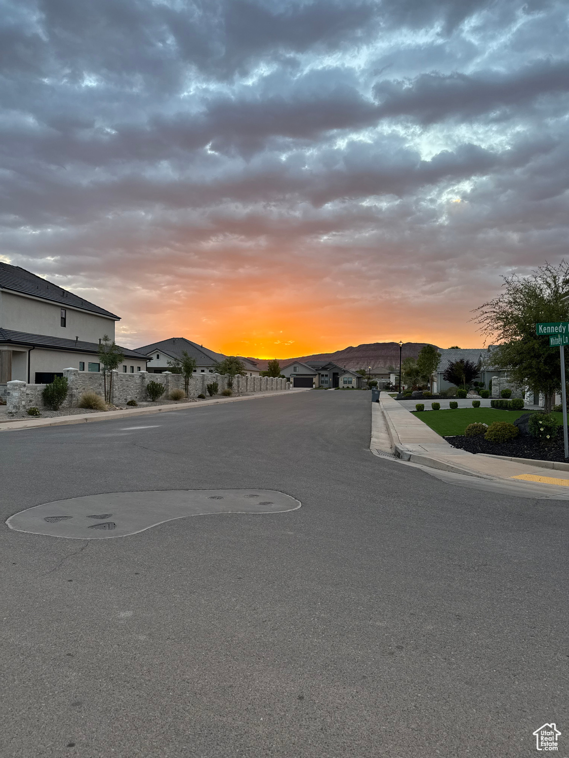 HAWKEYE POINT - Residential
