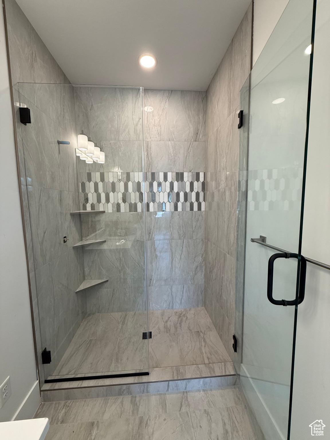 HAWKEYE POINT - Residential