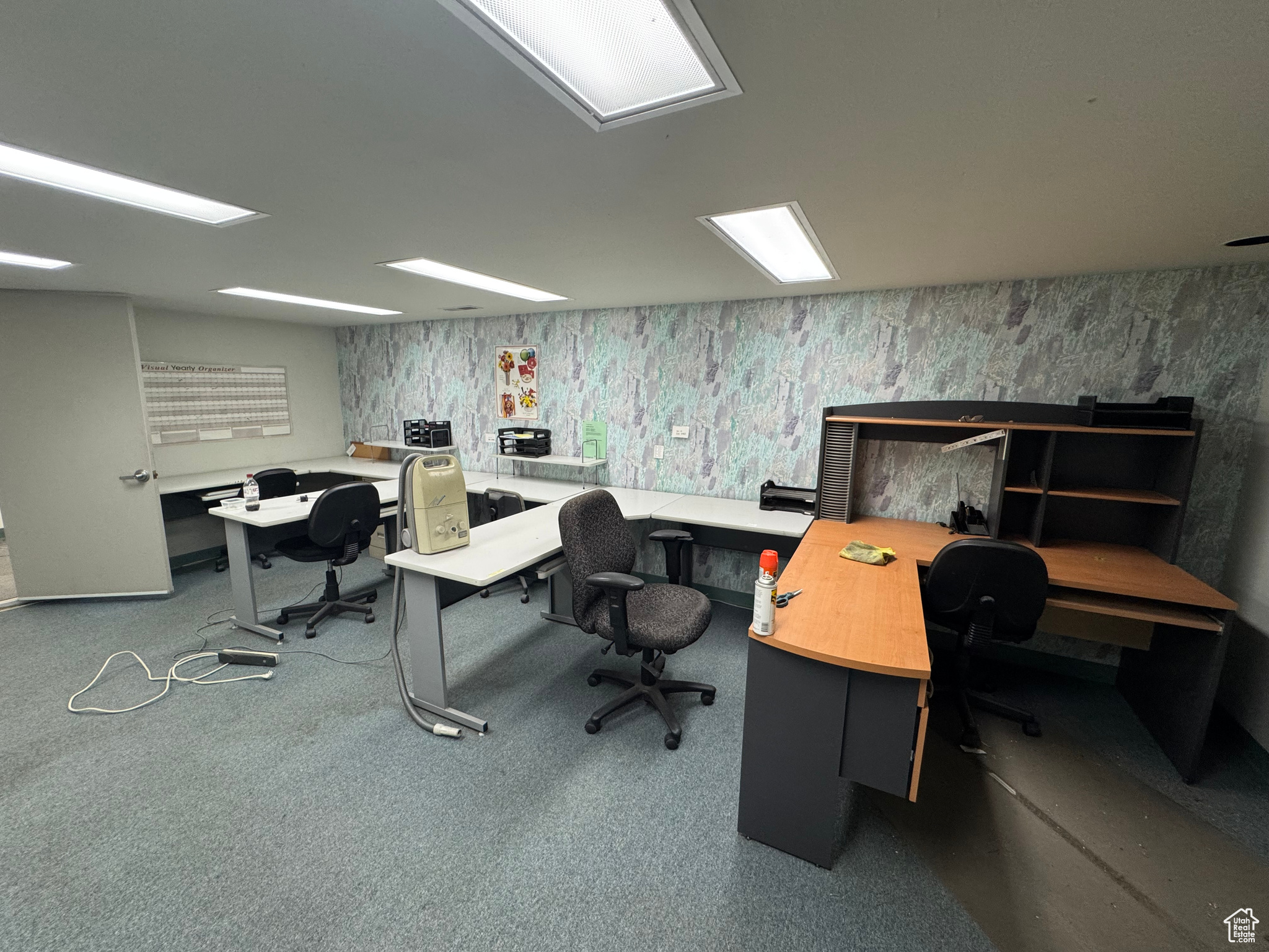 PERRY SUB - Commercial Lease