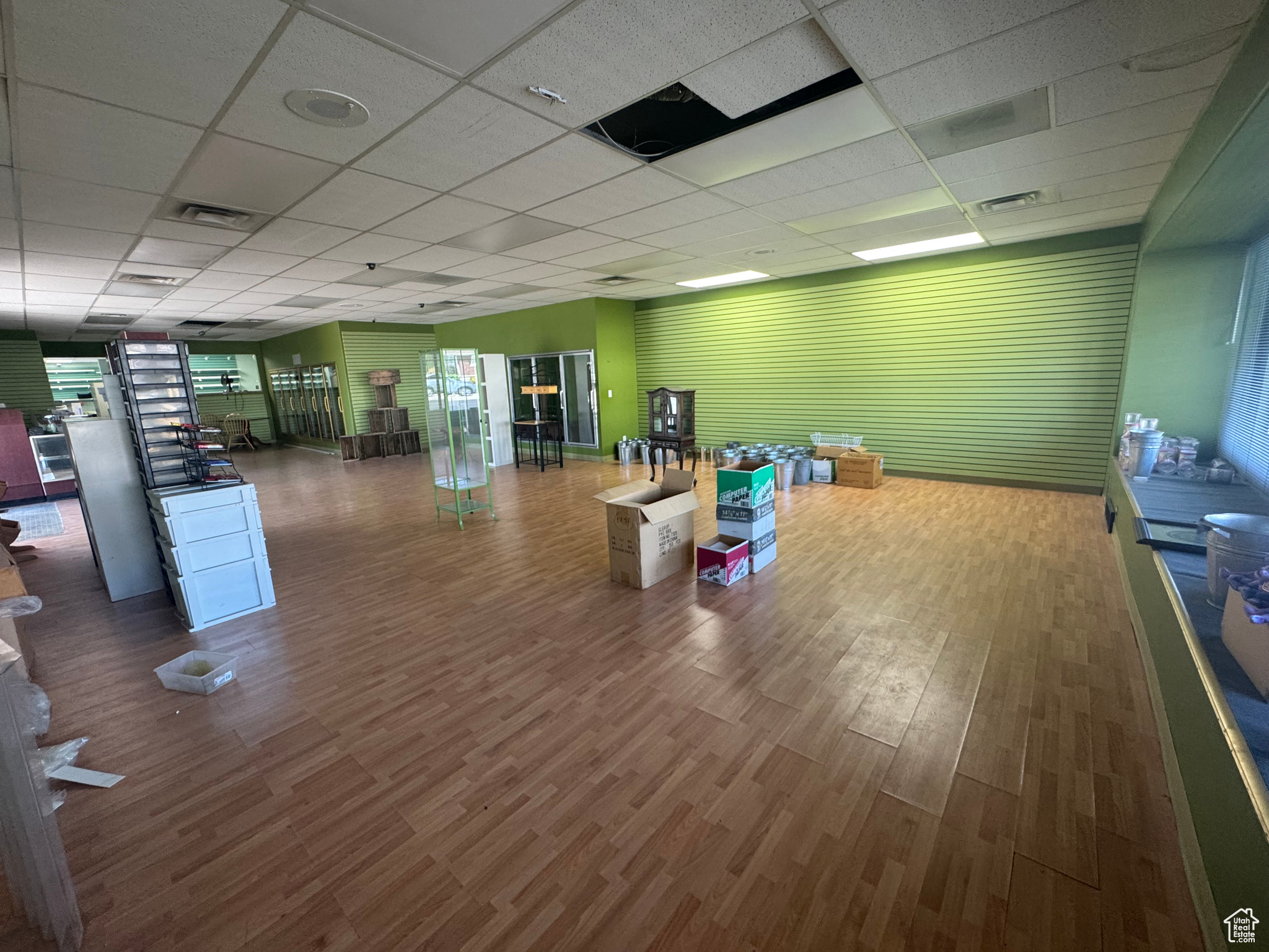 PERRY SUB - Commercial Lease