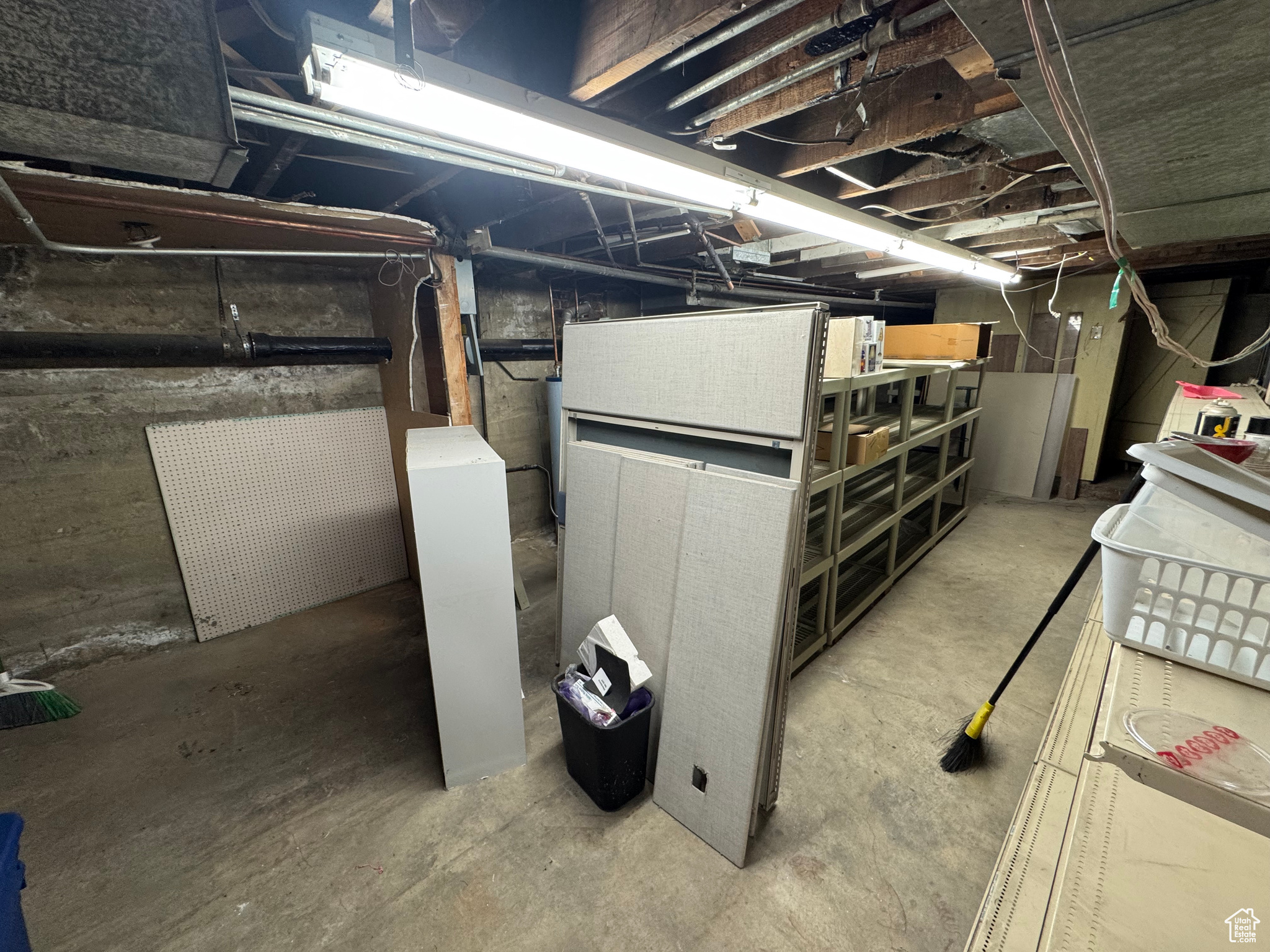 PERRY SUB - Commercial Lease