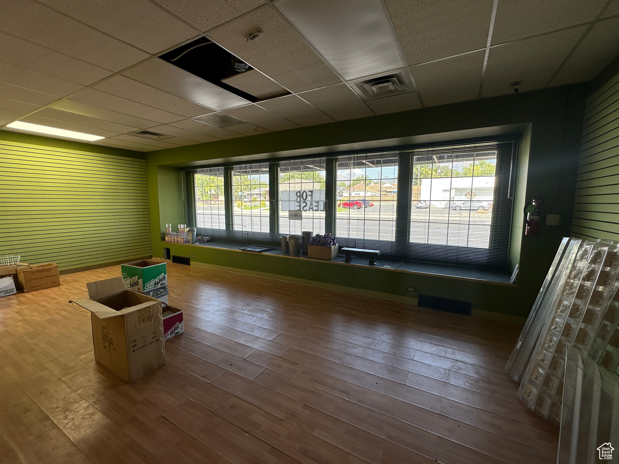 PERRY SUB - Commercial Lease