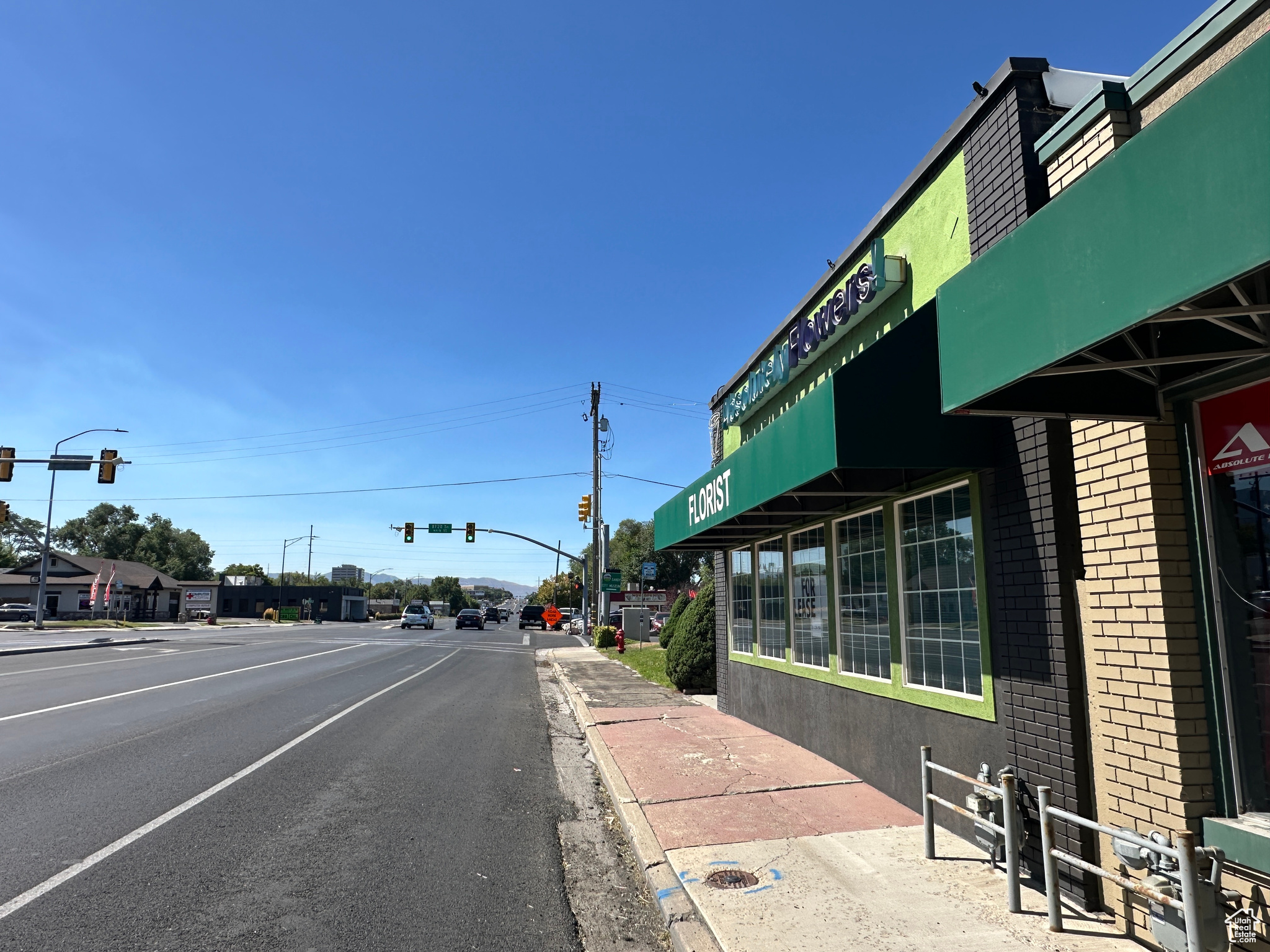 PERRY SUB - Commercial Lease