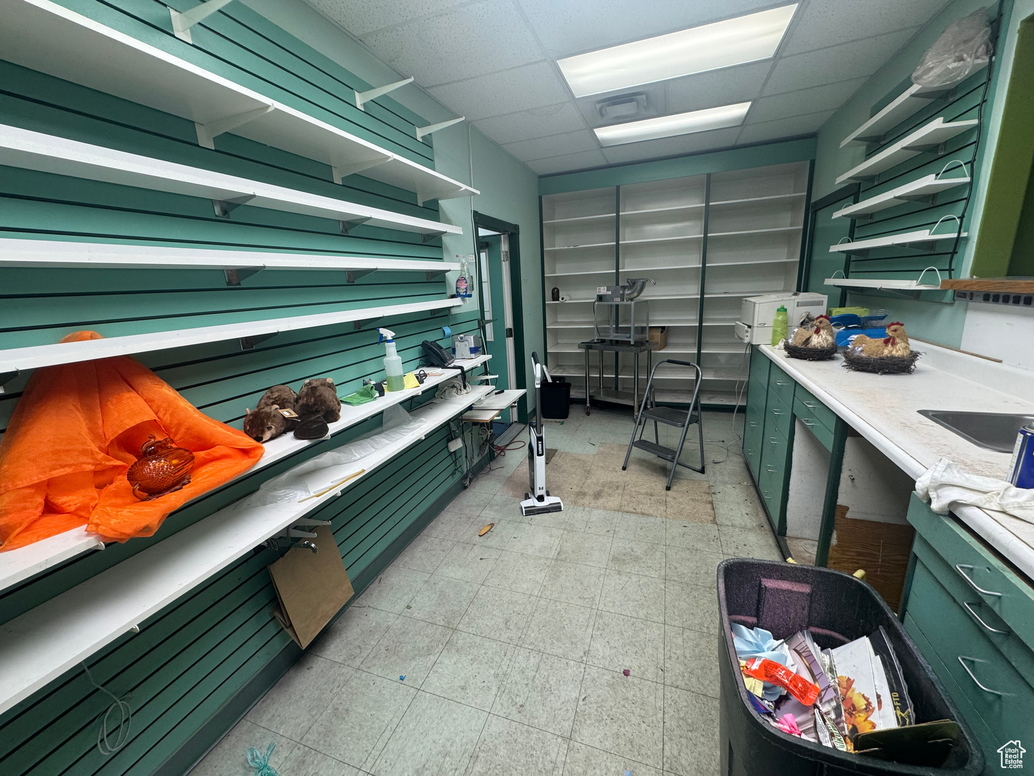 PERRY SUB - Commercial Lease