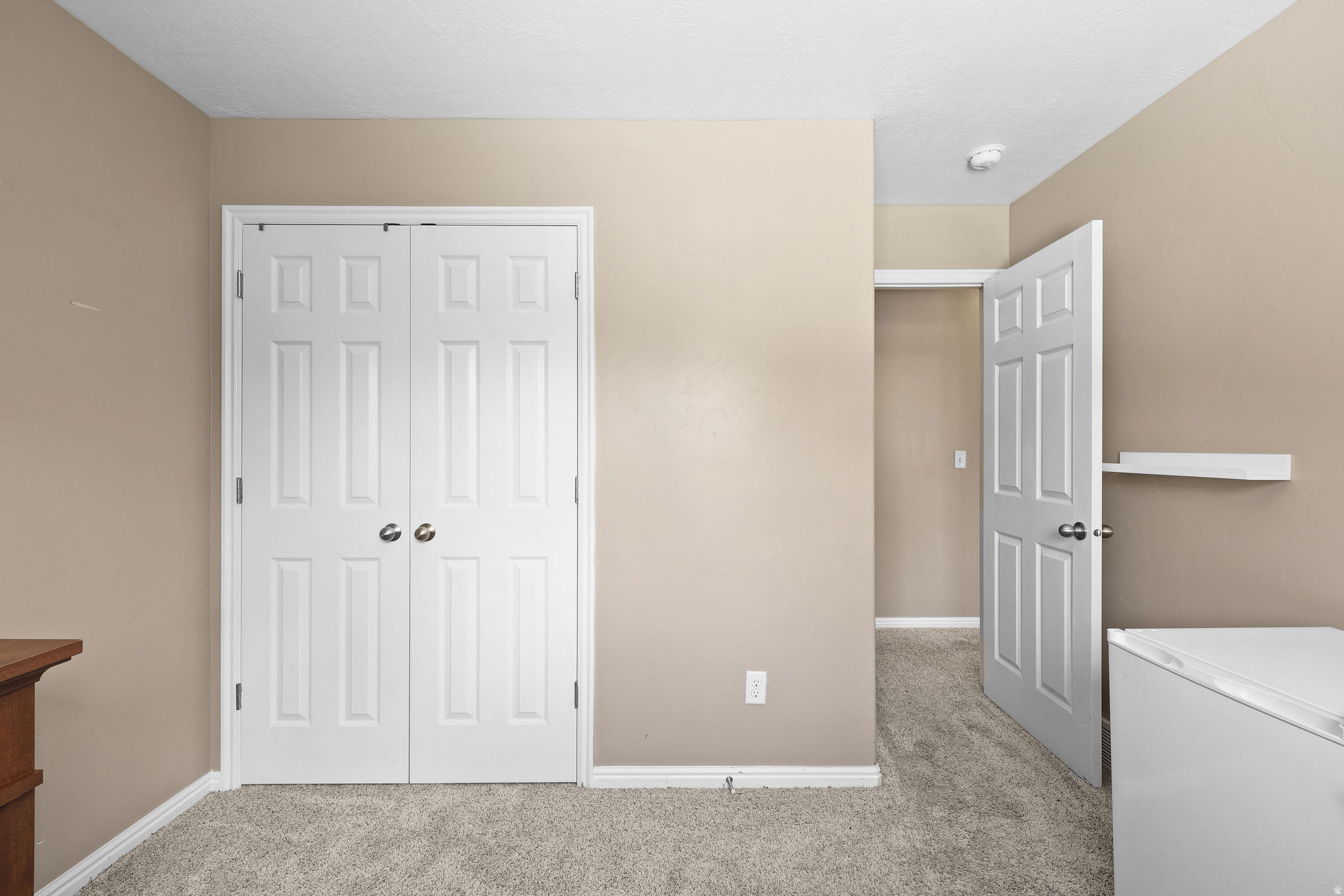 NEWTOWNE SQUARE - Residential