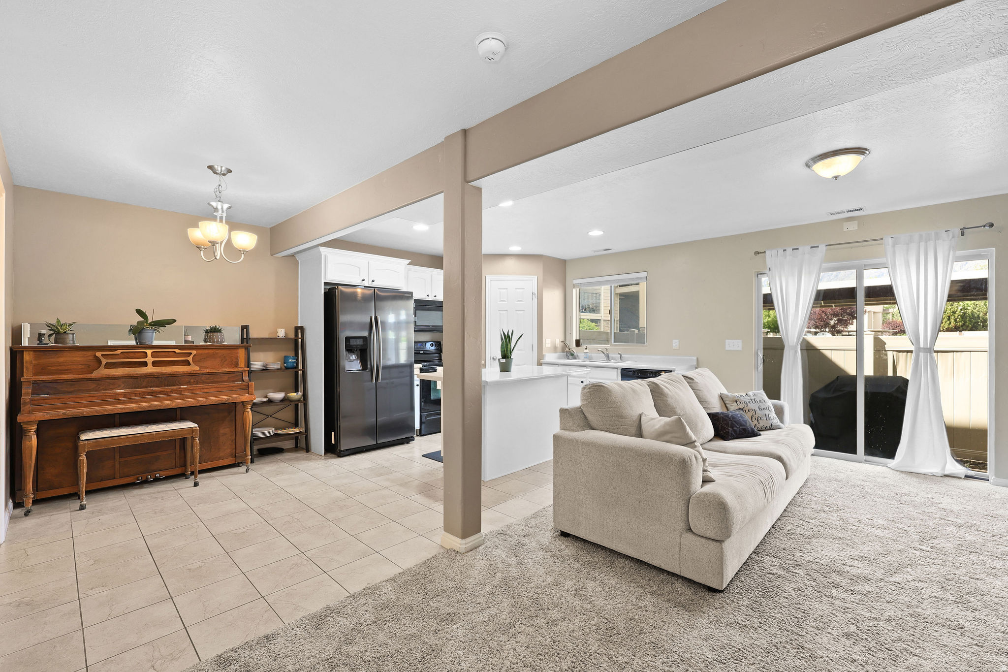 NEWTOWNE SQUARE - Residential