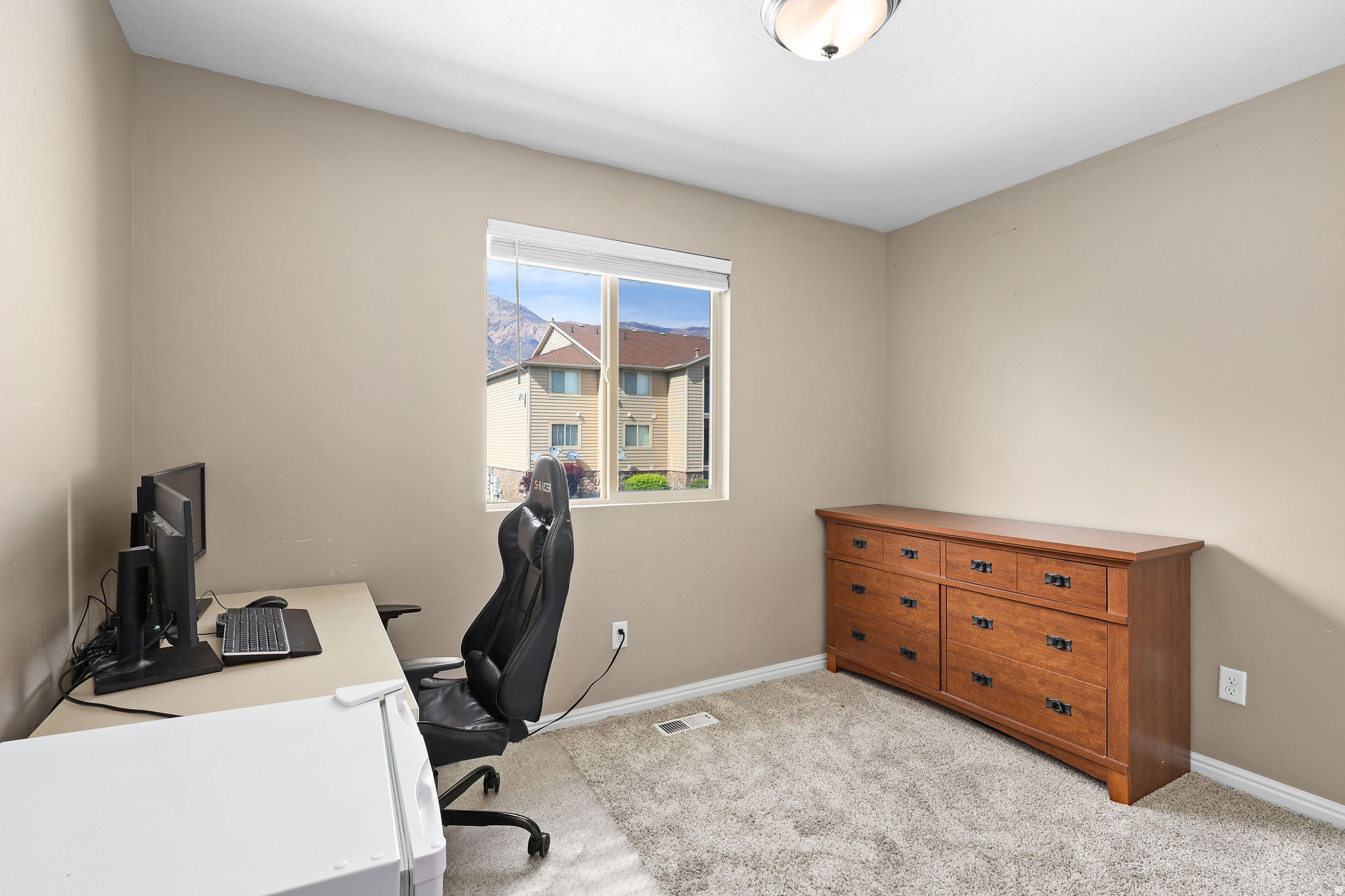 NEWTOWNE SQUARE - Residential