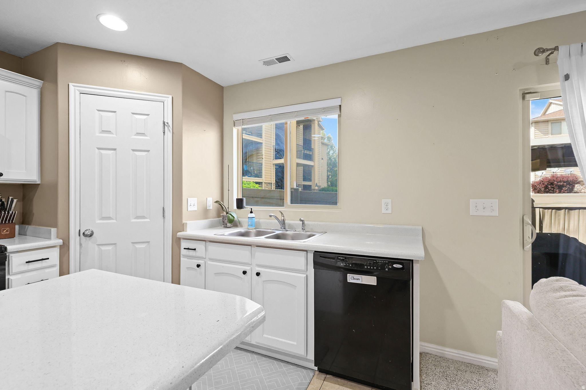 NEWTOWNE SQUARE - Residential