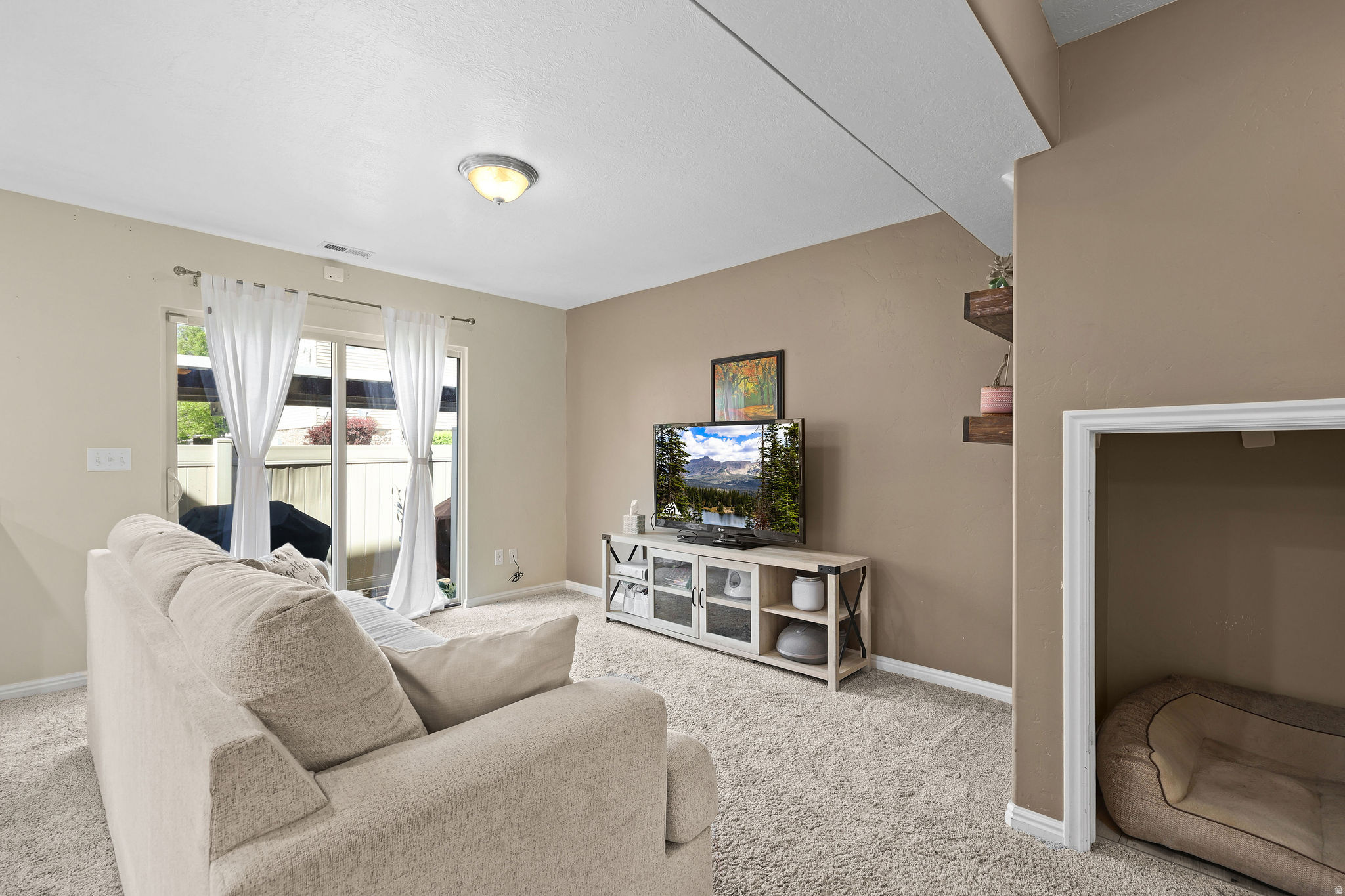 NEWTOWNE SQUARE - Residential