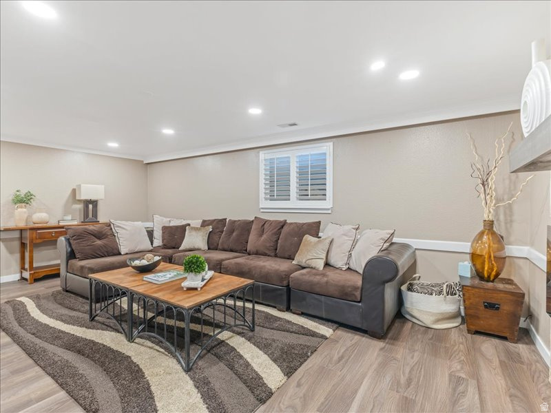 QUAIL POINT - Residential