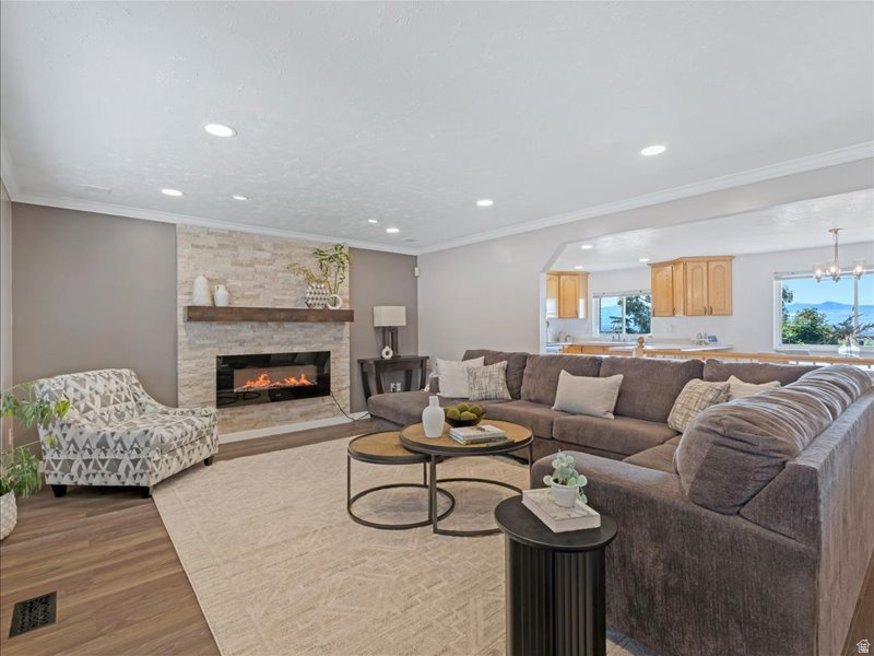 QUAIL POINT - Residential