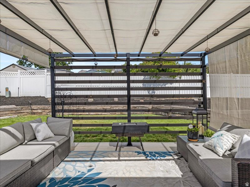 QUAIL POINT - Residential