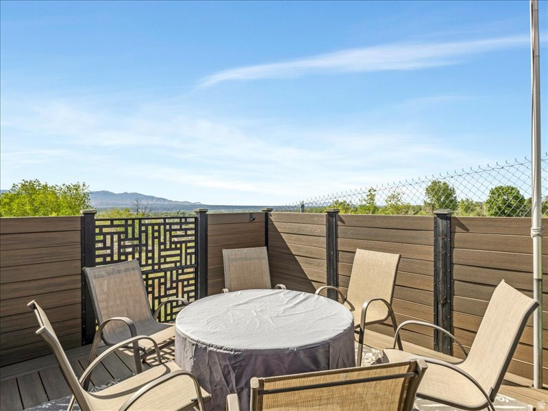 QUAIL POINT - Residential