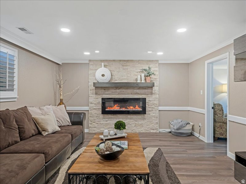 QUAIL POINT - Residential