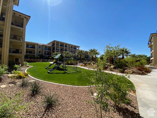 ESTANCIA - Residential