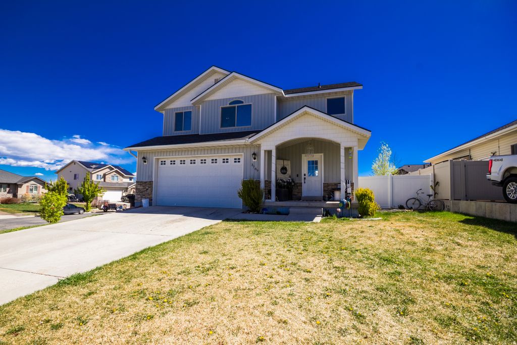 Photo of 3789 S 330 W, Vernal, UT 84078 (MLS # 2149892)