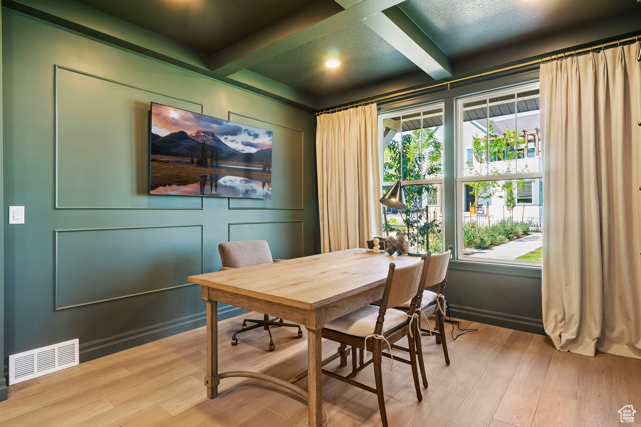 DAYBREAK - Residential