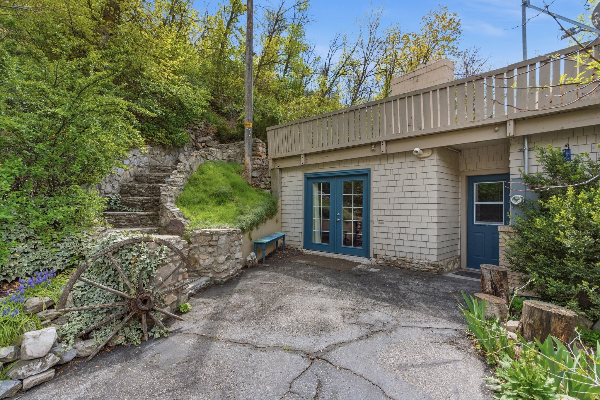 SPRINGDELL - Residential