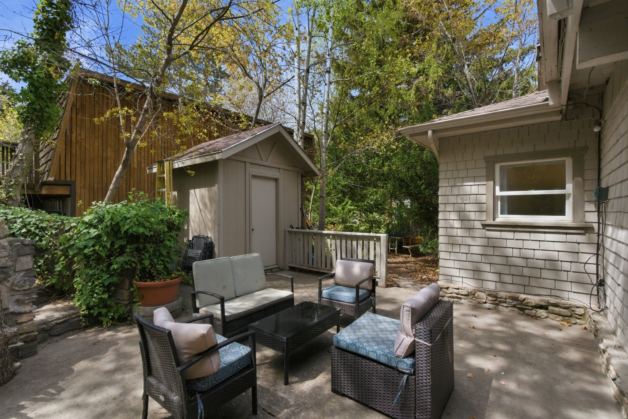 SPRINGDELL - Residential