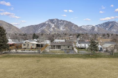 Tiny photo for 3042 S 2520 E, Millcreek, UT 84109 (MLS # 2133737)