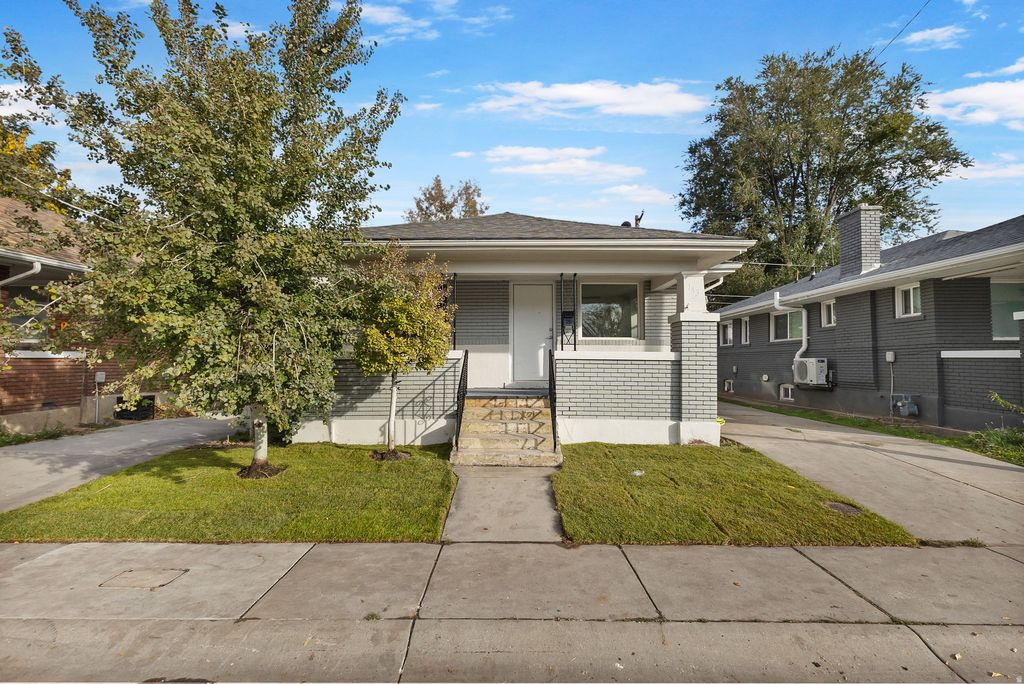 Photo of 143 E HAMPTON AVE, Salt Lake City, UT 84111 (MLS # 2120313)