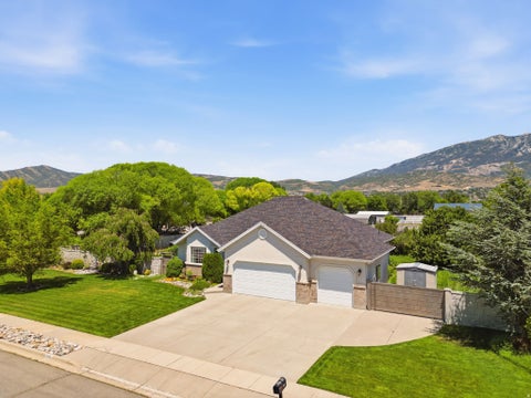Tiny photo for 5562 W 11200 N, Highland, UT 84003 (MLS # 2169759)