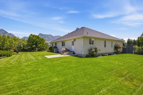 Tiny photo for 5562 W 11200 N, Highland, UT 84003 (MLS # 2169759)