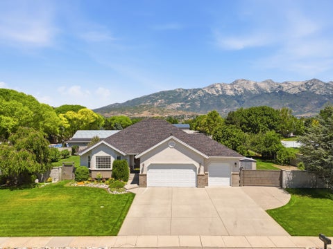 Tiny photo for 5562 W 11200 N, Highland, UT 84003 (MLS # 2169759)