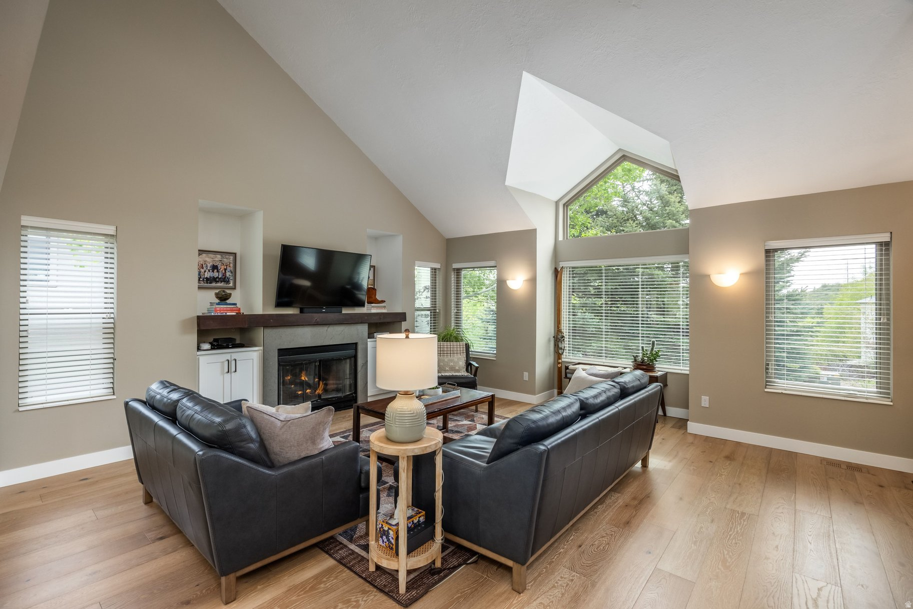 EAGLE RIDGE - Residential