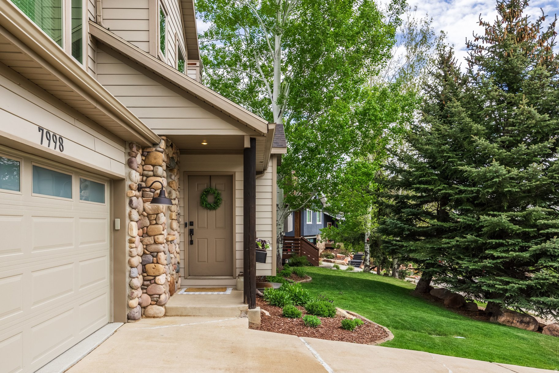 EAGLE RIDGE - Residential
