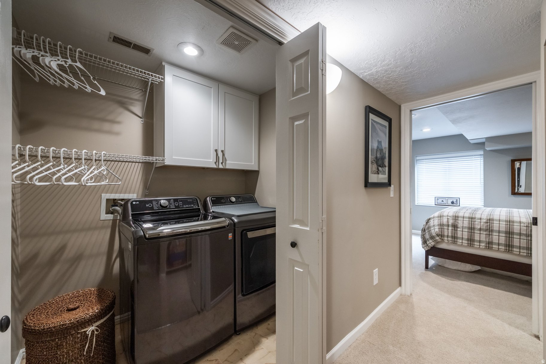 EAGLE RIDGE - Residential