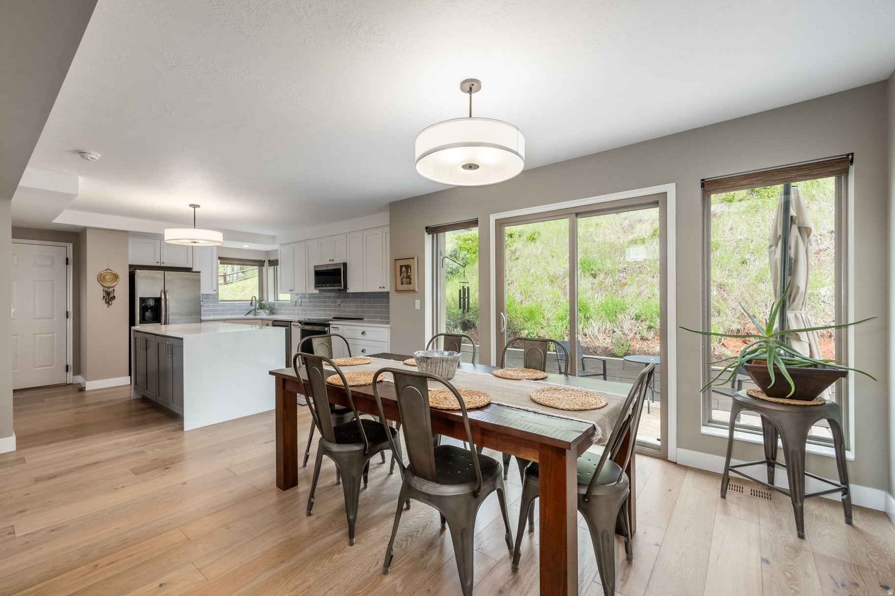 EAGLE RIDGE - Residential