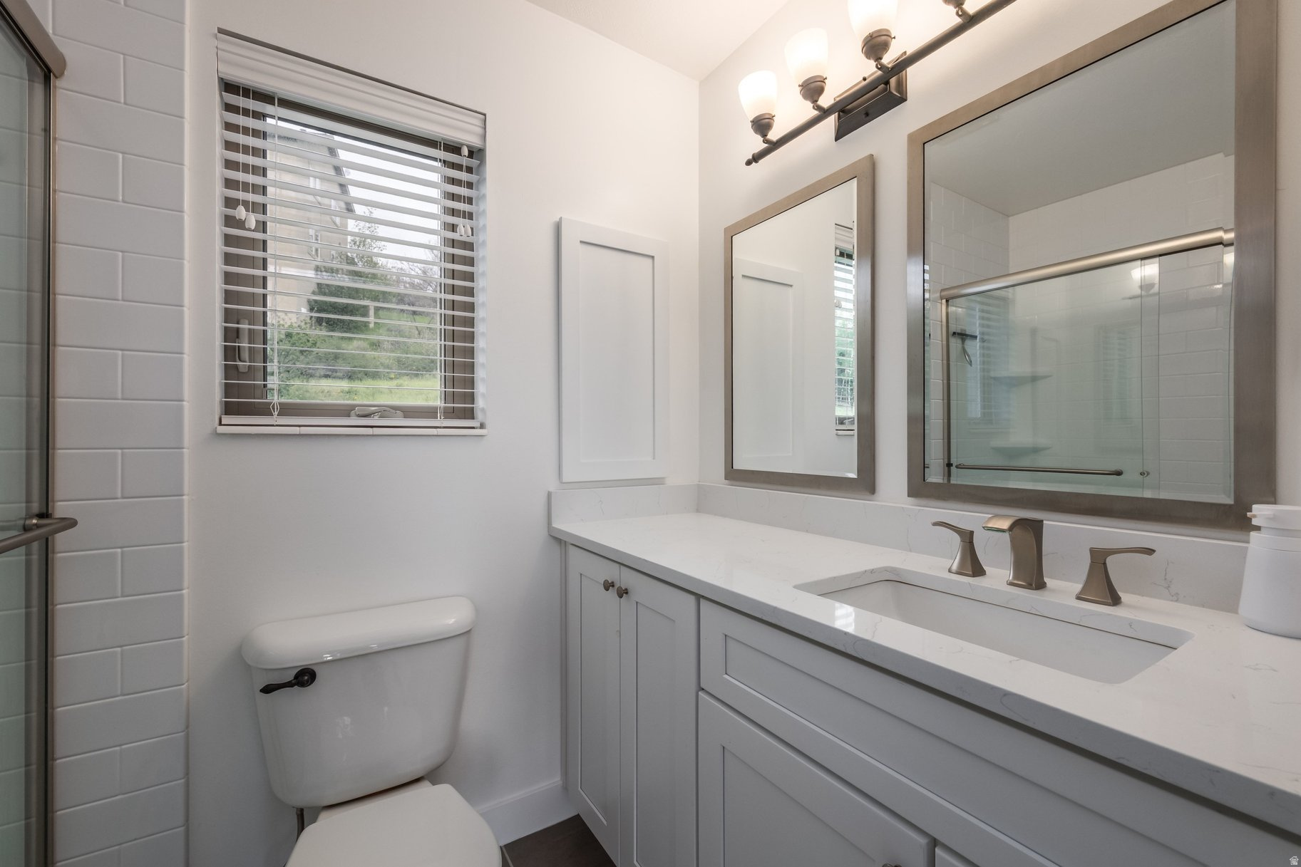 EAGLE RIDGE - Residential