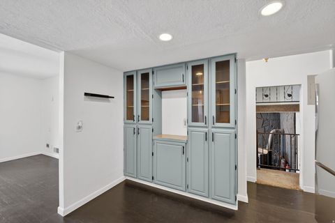 Tiny photo for 310 W 4675 S, Washington Terrace, UT 84405 (MLS # 2142575)