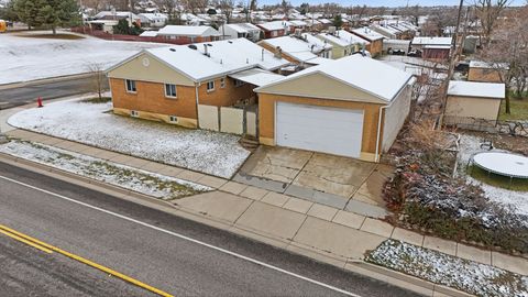 Tiny photo for 310 W 4675 S, Washington Terrace, UT 84405 (MLS # 2142575)