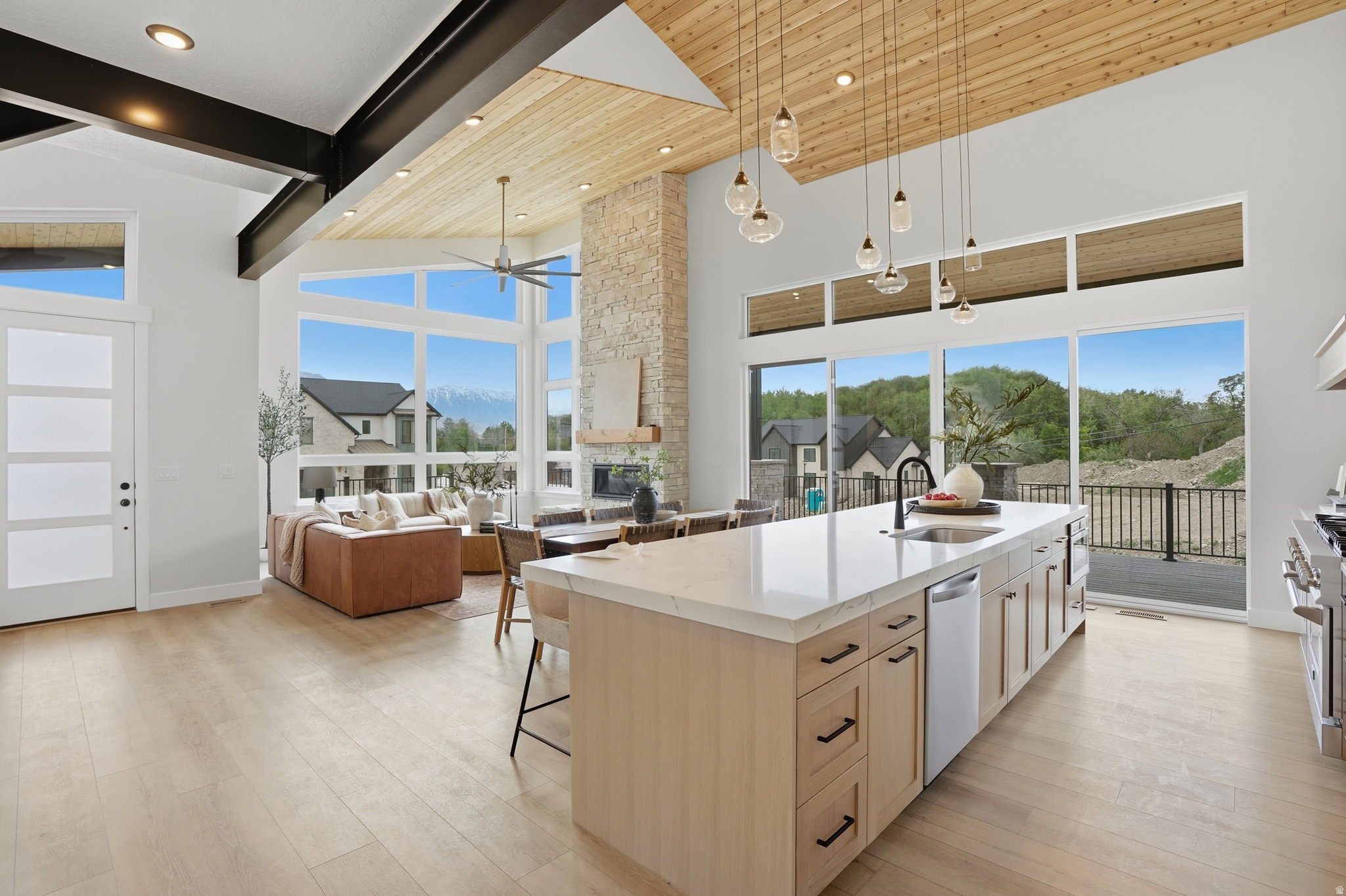 BECK HILLSIDE ESTATE - Residential