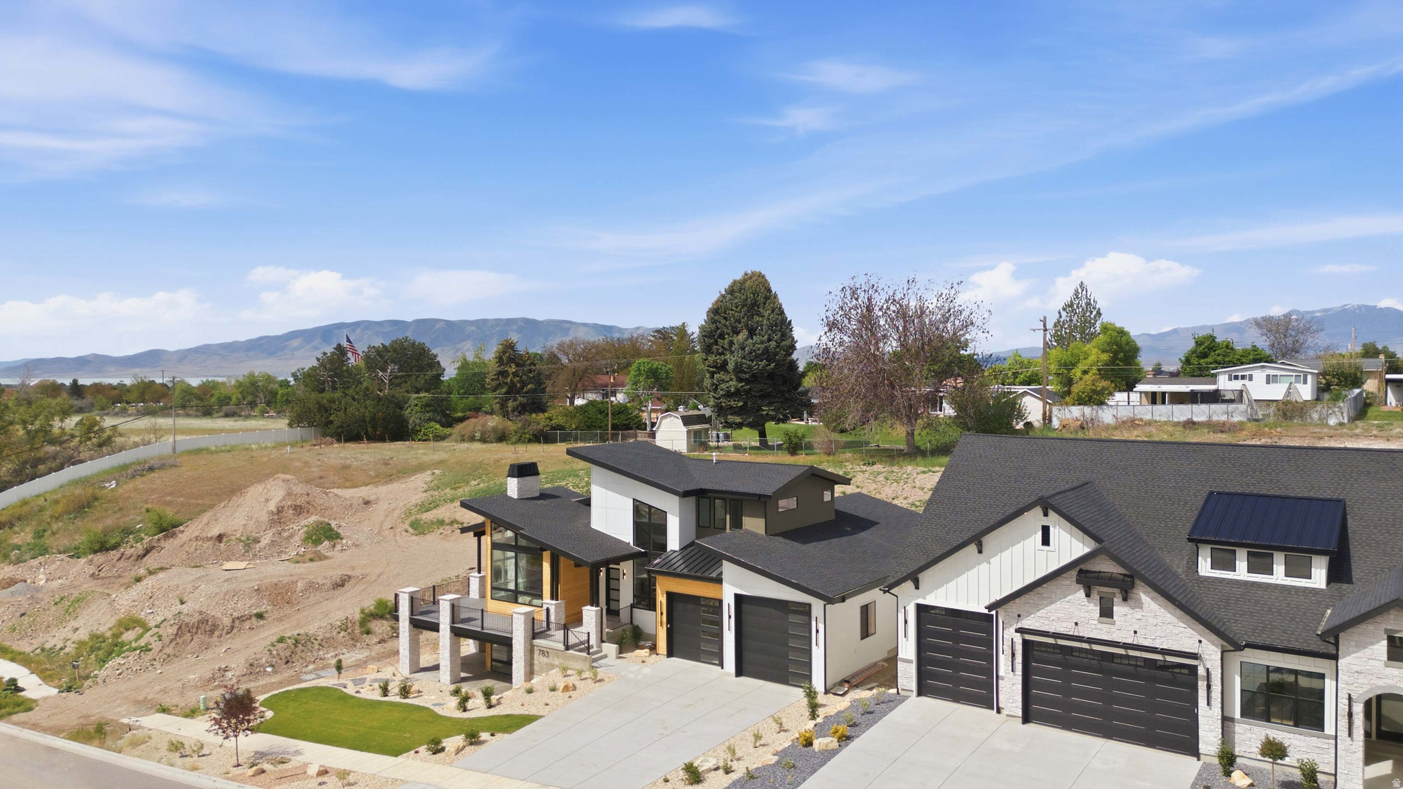 BECK HILLSIDE ESTATE - Residential